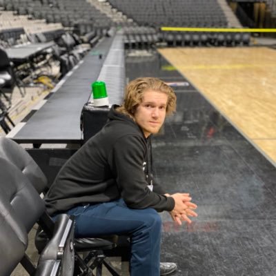 Profile Picture of Nick Friedman (@nickfriedman32) on Twitter