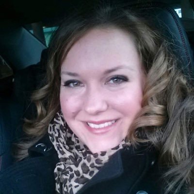 Profile Picture of Autumn (@AutumnMooney13) on Twitter