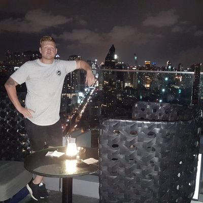 Profile Picture of Aaron James Heaney (@azheaney10) on Twitter