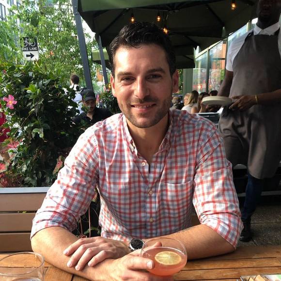 Profile Picture of Joshua Blum (@joshuarb) on Poshmark