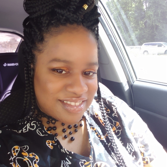 Profile Picture of Laureta Bivines (@ladyrere90) on Poshmark