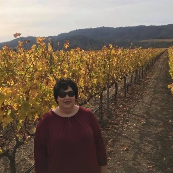 Profile Picture of Danielle Guillot (@nell01us) on Poshmark