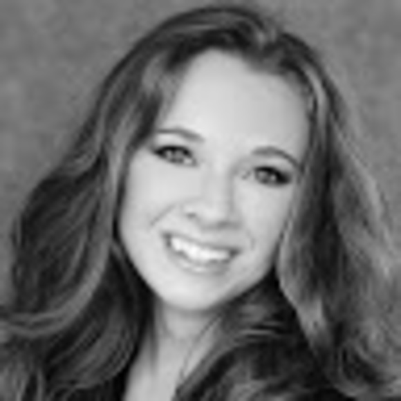 Profile Picture of Denise Wernly (@dwernly) on Poshmark