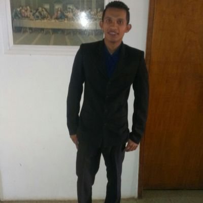 Profile Picture of Darwin Giron (@DarwinGiron3) on Twitter