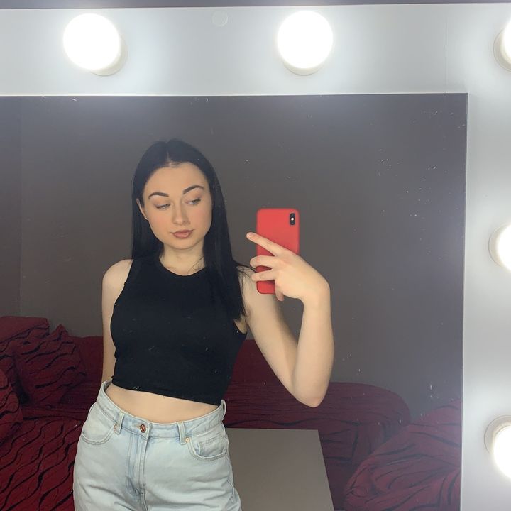 Profile Picture of Дијана Леђенац (@dixieyee) on Tiktok