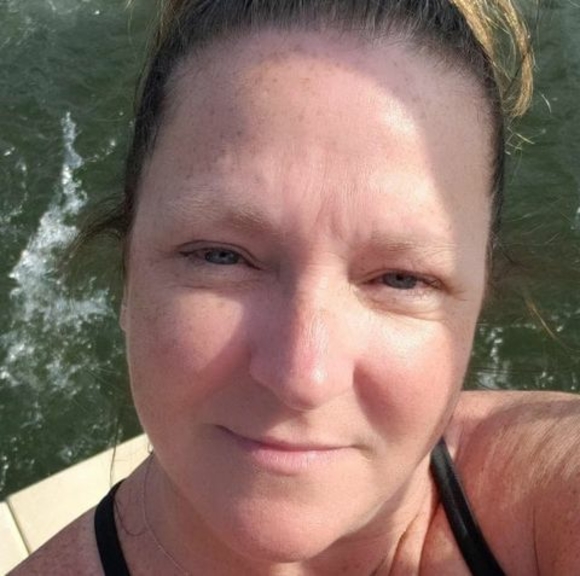 Profile Picture of Jamie Devendorf-carter (@jamiecarter1970) on Poshmark