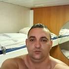 Profile Picture of   Robert LEU Mkr... (@leurobertmkr1) on Tiktok