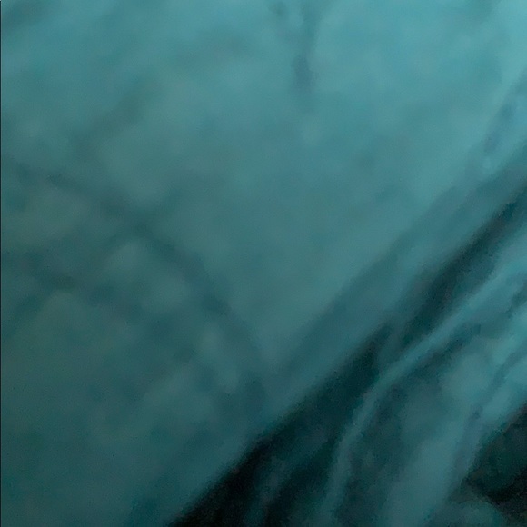 Profile Picture of Danya Alboslani (@danyalb01) on Poshmark