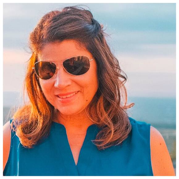 Profile Picture of Silvia Caldera-luevano (@yprsilvia) on Poshmark