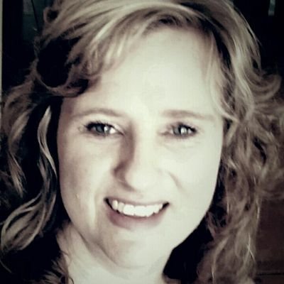 Profile Picture of Yolande Phillips (@Landie27Yolande) on Twitter