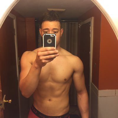 Profile Picture of Jovan A Rodriguez (@JovanAR21) on Twitter