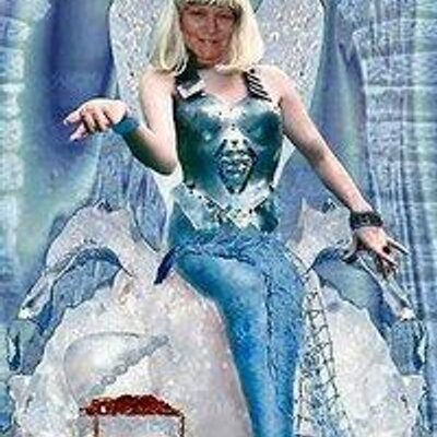 Profile Picture of June Neal Jones (@mysterymermaid) on Twitter