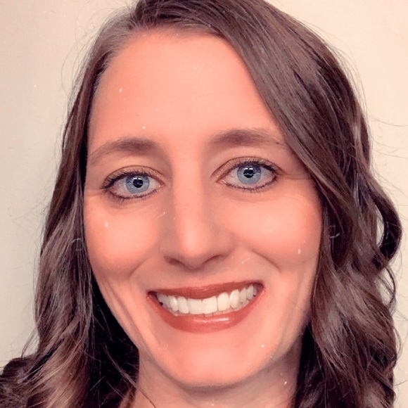 Kristen Lytle - Poshmark Profile Picture of Kristen Lytle (@kristenlyt) on Poshmark