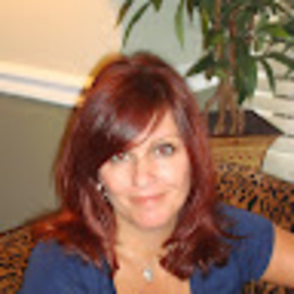 Profile Picture of Tracy Bajek (@ebytracy) on Poshmark