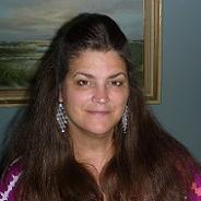 Profile Picture of Renée Phillips (@Renee_Travels) on Twitter