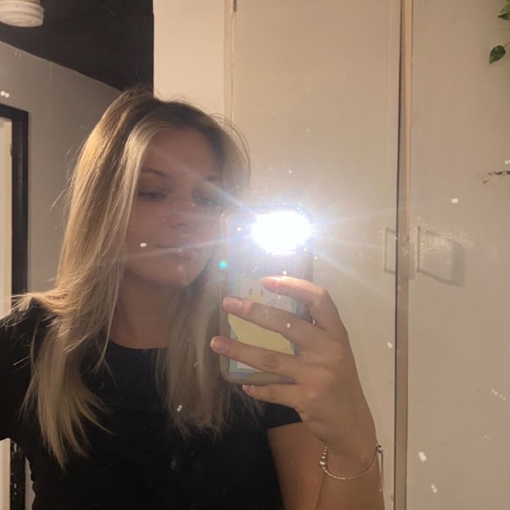 Profile Picture of Chantelle Roberts (@xchanrobx) on Tiktok