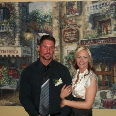 Profile Picture of John And Laura Fedor (@jandl1210) on Twitter