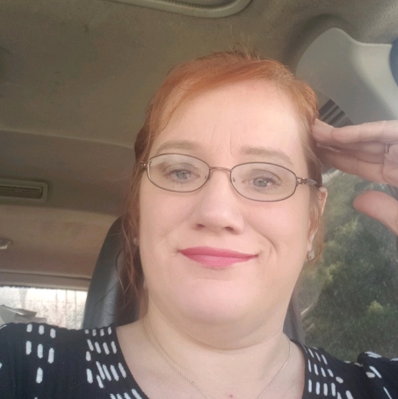 Profile Picture of Michaelanne Stutsman (@maben68) on Poshmark