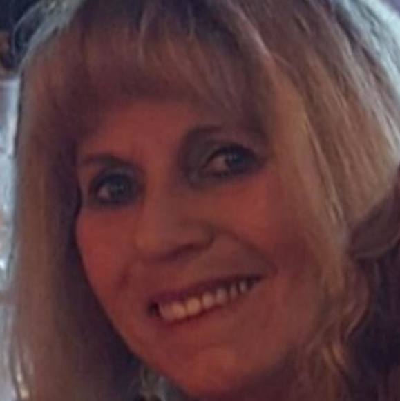 Profile Picture of Eileen Daniels (@eileen7763) on Poshmark