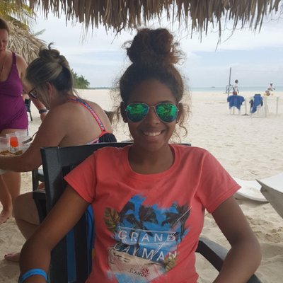 Profile Picture of Tiara Smith (@tiarasmith22) on Twitter