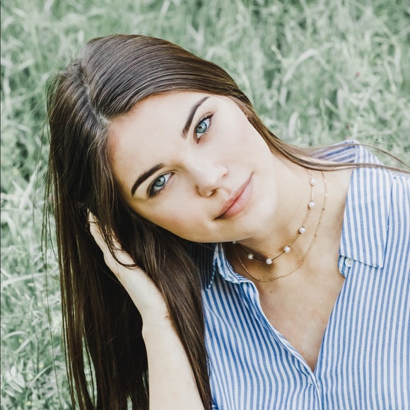 Profile Picture of Haley Palmer (@haleympalmer) on Poshmark