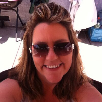 Profile Picture of Connie Sharp (@is33_6) on Twitter