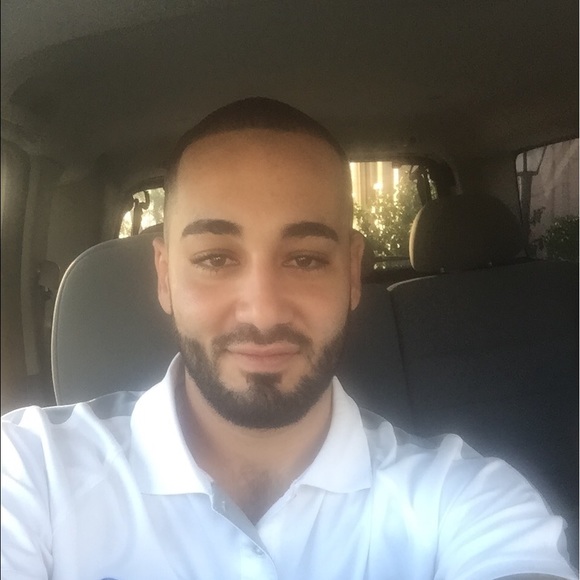 Profile Picture of Michael Tallet (@miketall) on Poshmark