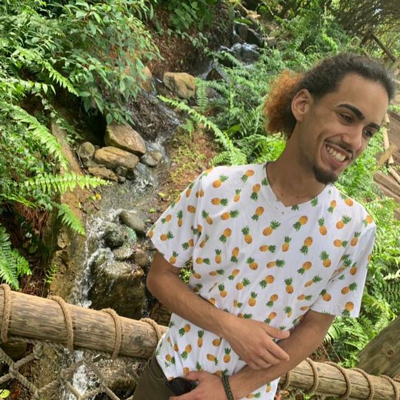 Profile Picture of Kelvin O'brian (@obrianxx) on Poshmark