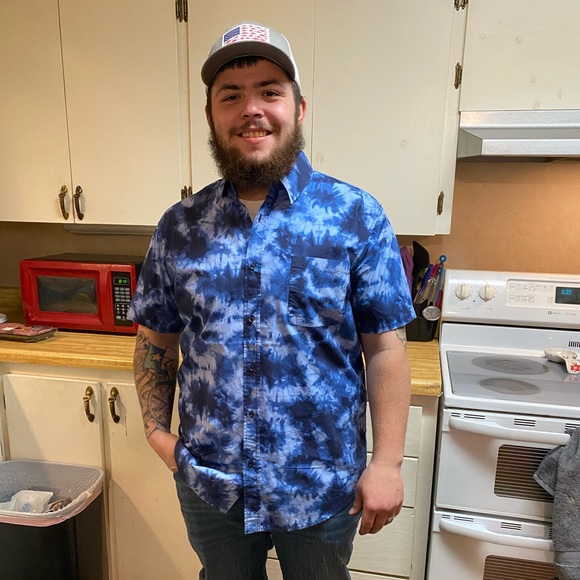 Profile Picture of Chris Barris (@beast447) on Poshmark