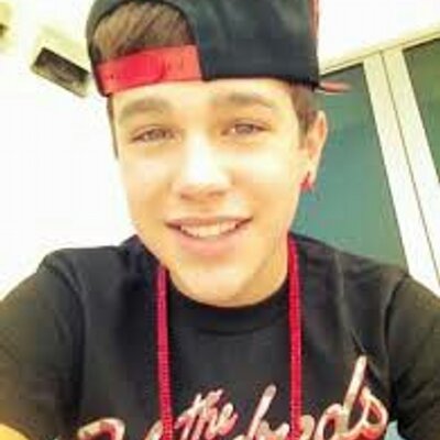 Profile Picture of Hanna Mahone (@HKaour) on Twitter