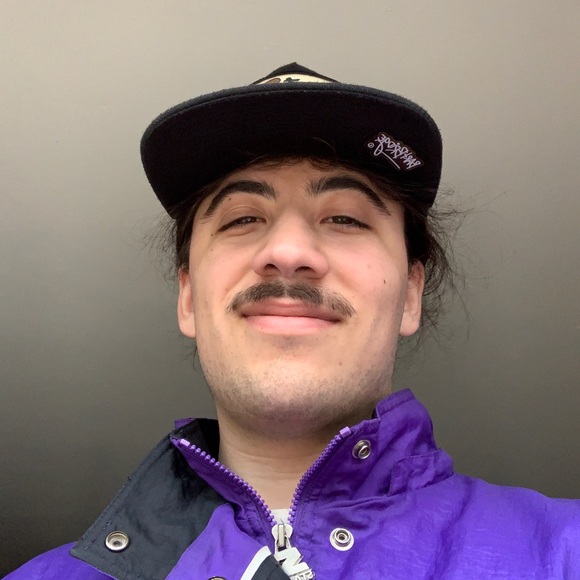Profile Picture of Declan Hayes (@declanhayes) on Poshmark
