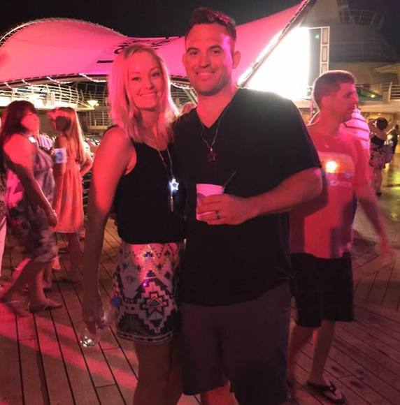 Profile Picture of Joe Irwin (@jirwin13) on Poshmark