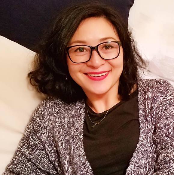 Profile Picture of Xinling Chang (@rainhas) on Poshmark