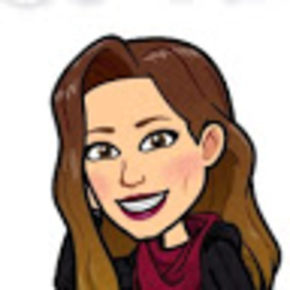 Profile Picture of Jacki Friedholm (@jjfriedholm) on Poshmark