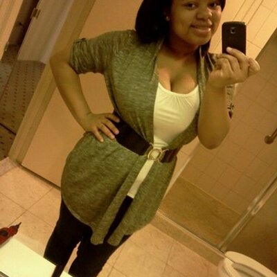 Profile Picture of Nichole Trapp (@WhammingOnHoes) on Twitter