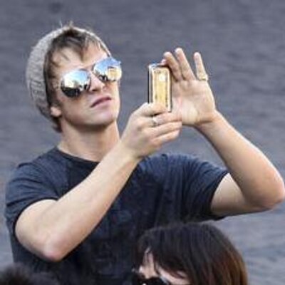 Profile Picture of Galen Vaughn #Hiatus (@xHunterFive) on Twitter