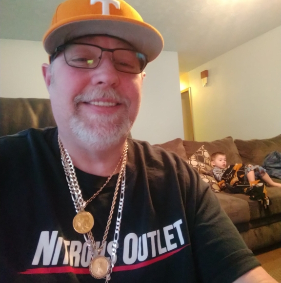 Profile Picture of Tommy Simpson (@simpsont39) on Poshmark