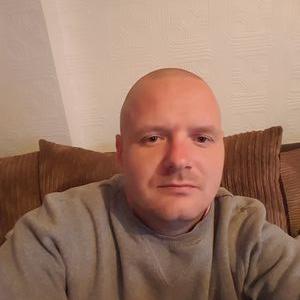 Profile Picture of Mark Crellin (@crellinmark1984) on Twitter