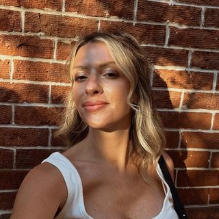 Profile Picture of Amanda Holloway (@amandaholla) on Instagram