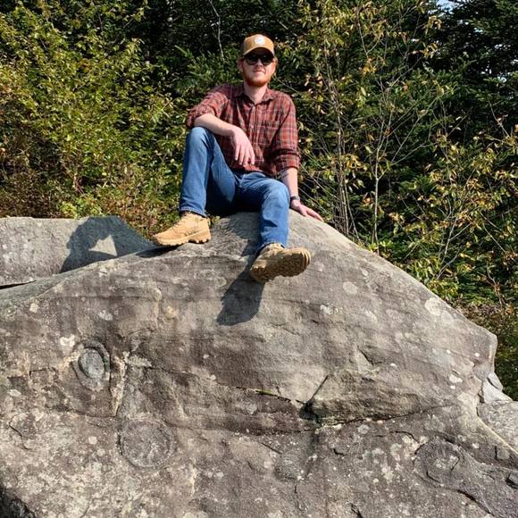 Profile Picture of Caleb Crum (@calebcrum129) on Poshmark