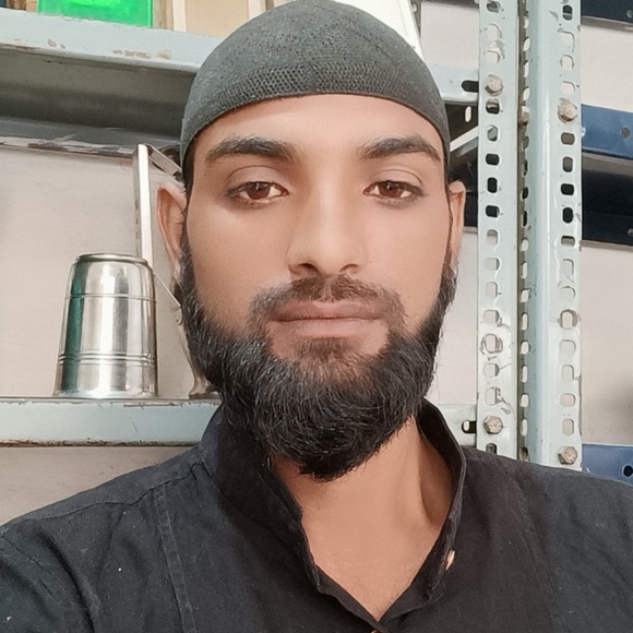 Profile Picture of Mohammed Yusuf (@peerzada) on Poshmark
