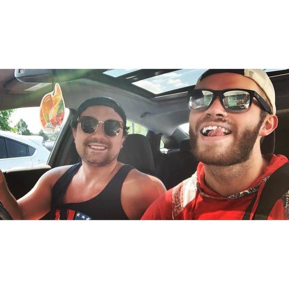 Profile Picture of Damien Phillips (@damienjayy) on Poshmark