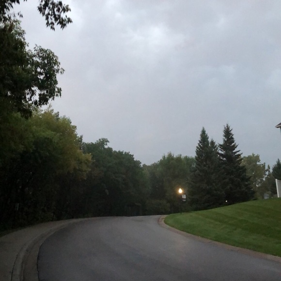 Profile Picture of Amanda Finn (@amanda_finn) on Poshmark