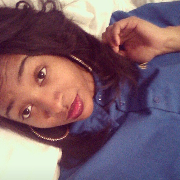 Profile Picture of Stephanie Heaston (@janaeheaston) on Poshmark