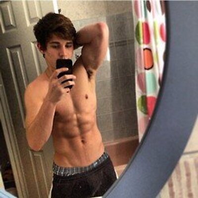 Profile Picture of Alex Domino (@Alex_Domino1997) on Twitter