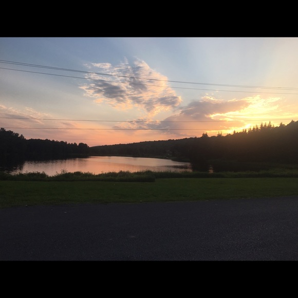 Profile Picture of Ariela Dobay (@arielamd) on Poshmark