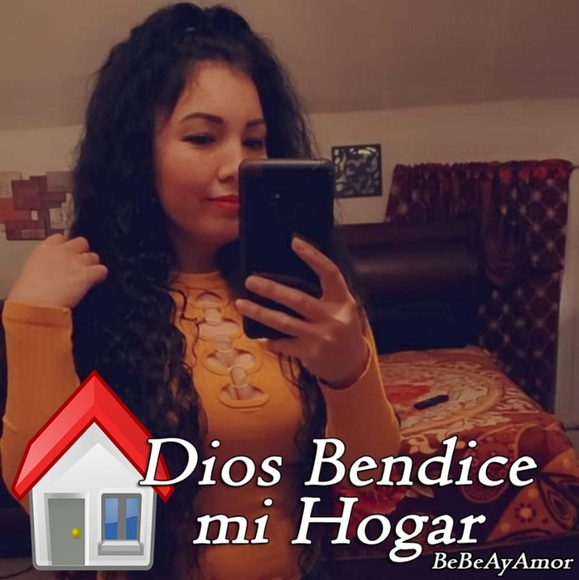 Profile Picture of Selene Ramos (@pmartinez2399) on Poshmark