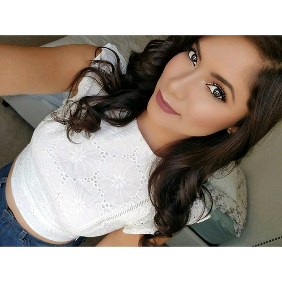 Profile Picture of Ruby Mendez (@fluffbottoms) on Poshmark