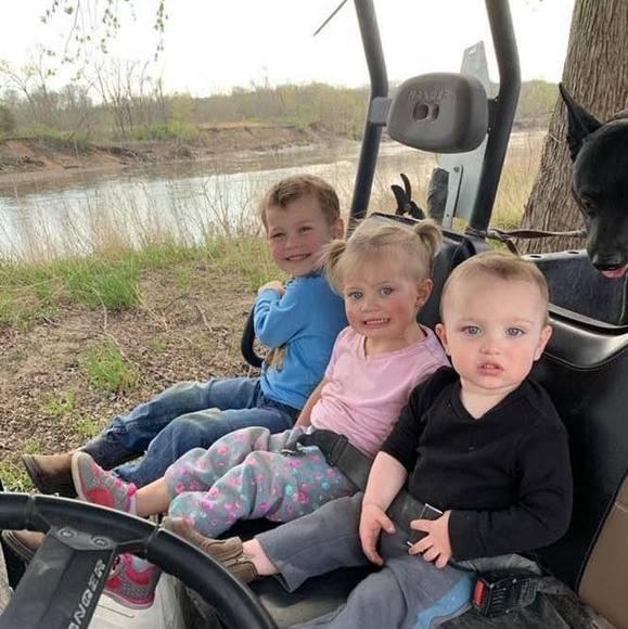 Profile Picture of Kayleen Mehaffy (@kayleenmehaffy) on Poshmark