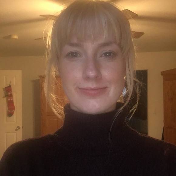 Profile Picture of Kelly Nymeyer (@knymeyer) on Poshmark